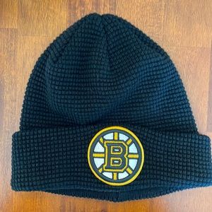 ⭐️DONATING 11/26 - Boston Bruins winter hat